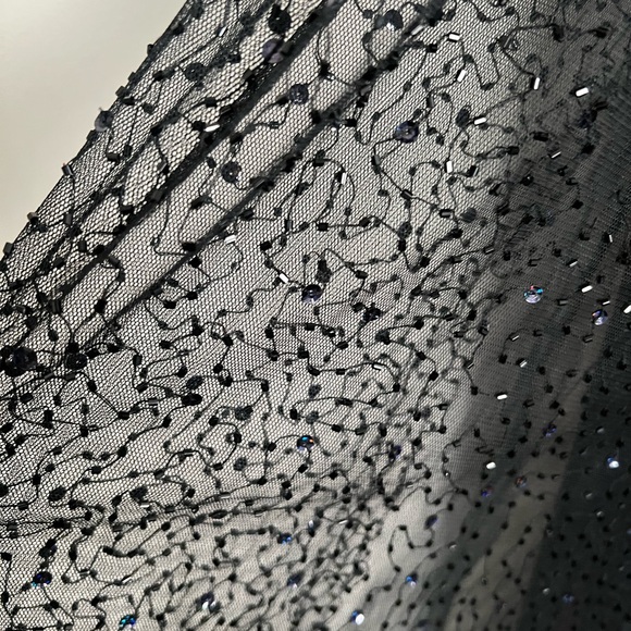 Sue Wong Beaded Red Black Mesh Gown Size 12 - Picture 8 of 12